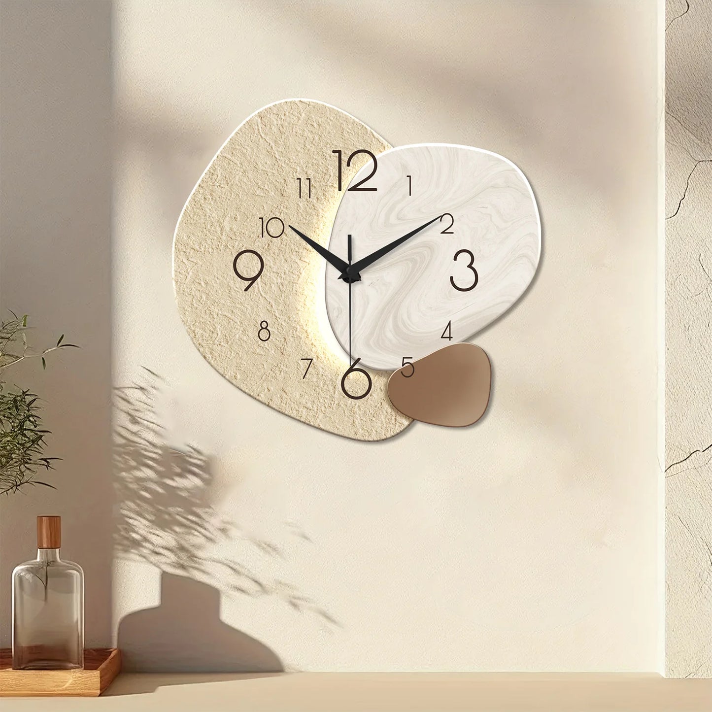 Simple Wall Clock, Perfect for livingroom or diningroom.  Adds some beauty to the wall